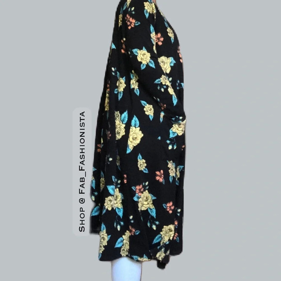 Lularoe Sarah Floral Cardigan Sweater size Small - Picture 4 of 17